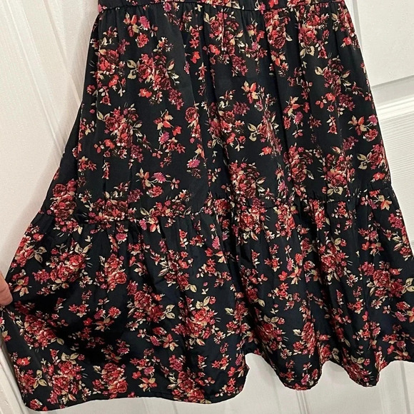 Band Of Gypsies Mini Dress Black Red Floral Tie Waist Open Back Size XS - Picture 7 of 11